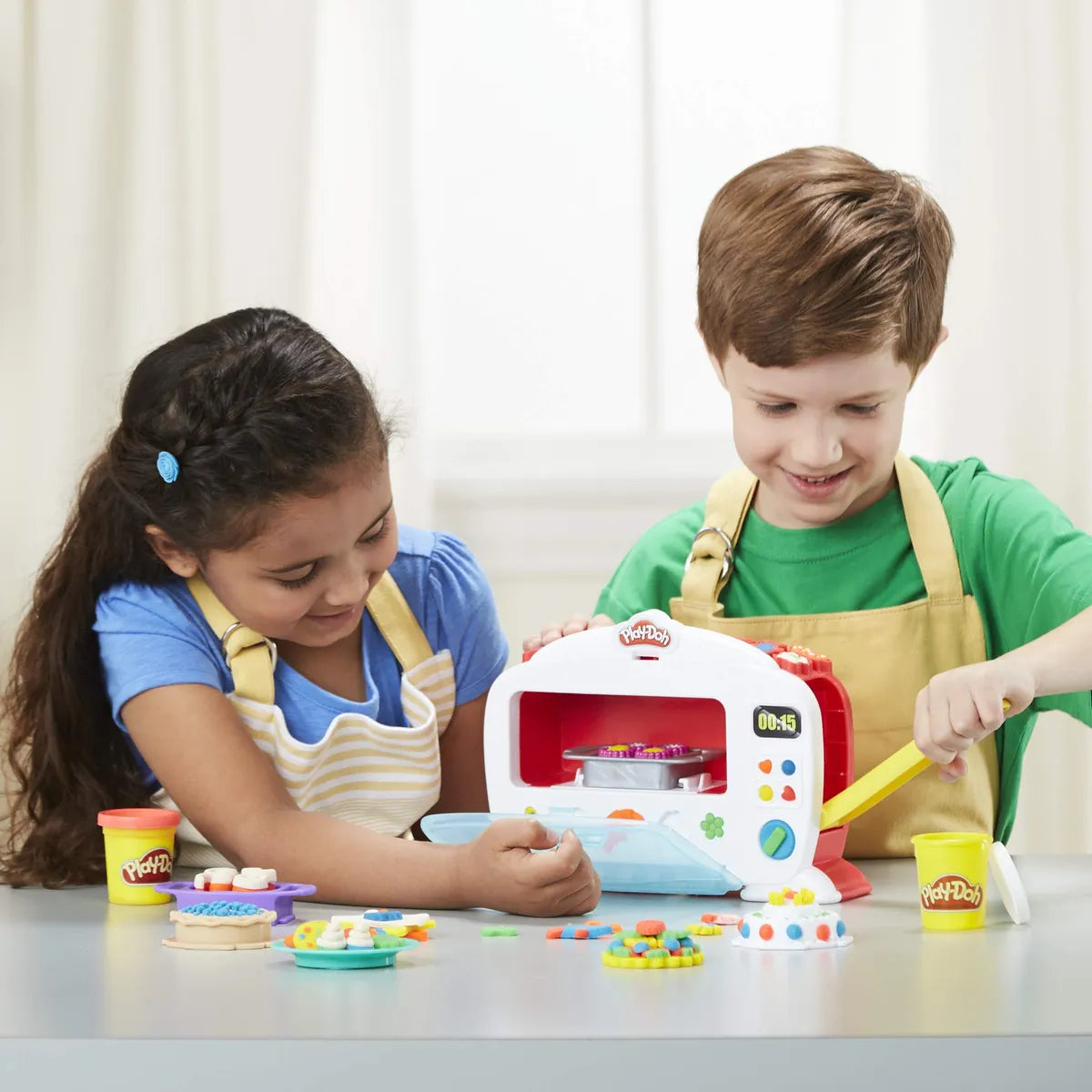 Play-Doh Kitchen Creations Magical Oven Play Food Set for Kids 3