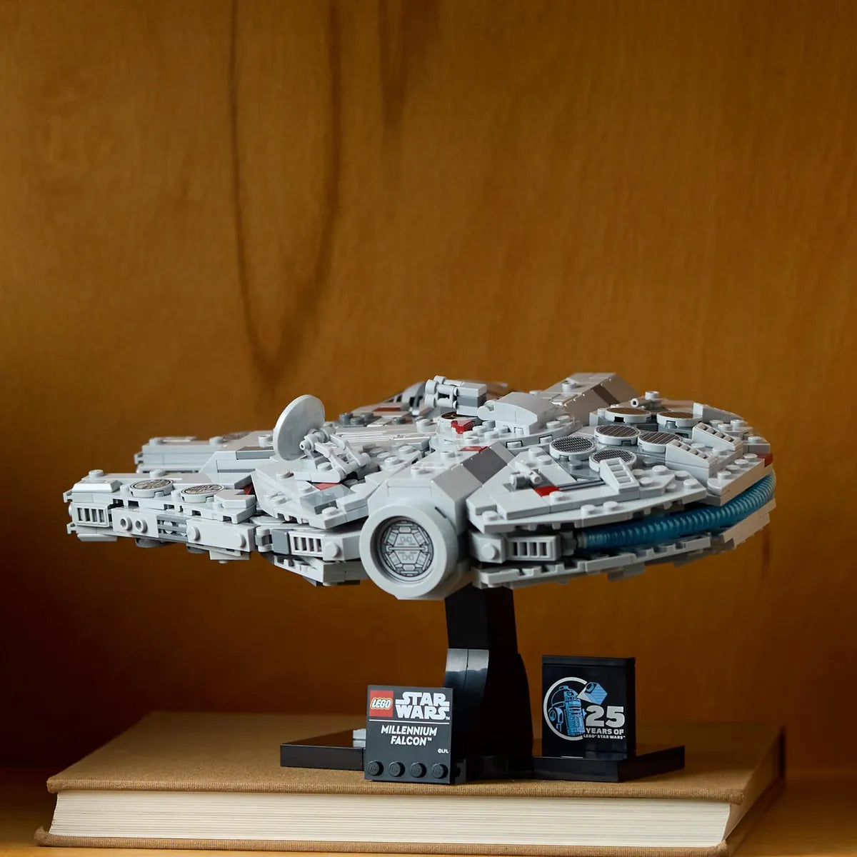 LEGO Star Wars 75375 Millenium Falcon