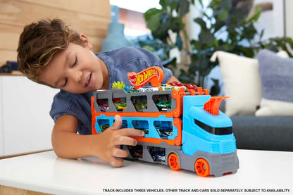 Hot Wheels Speedway Hauler & 3 1:64 Scale Toy Cars